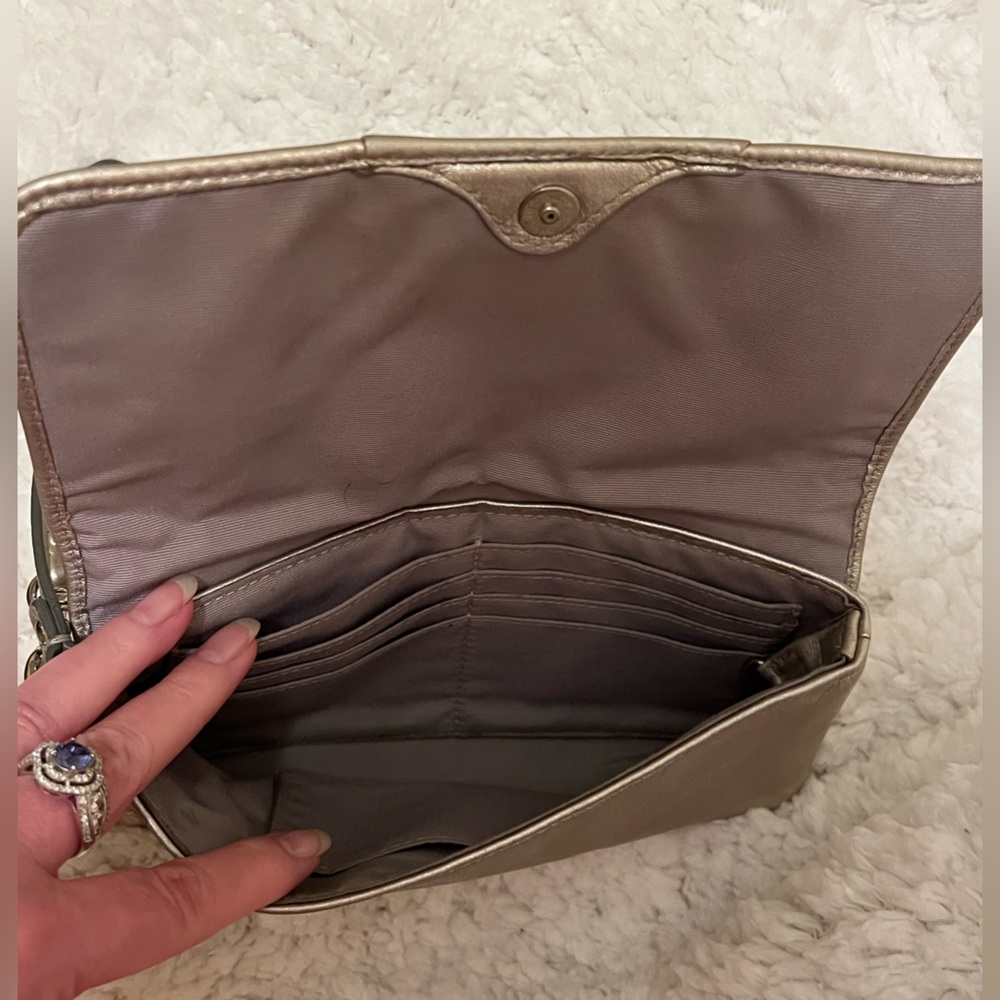 Coach Vintage Metallic Gold Large Wristlet Clutch Bag EUC - Picture 10 of 13